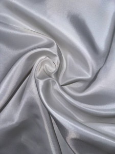 1002 Ткань подкладочная вискозная однотонная 210Т 150см цв.молочный(в рул.100м)