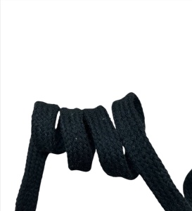 Шнур плоский хлопковый 18мм цв.черный(в рул.100м,мешок№20,33)