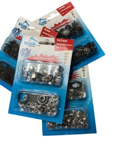 Кнопка в розничной упаковке нержавеющая №61 12,5мм цв.ч.никель(в упак.15шт)