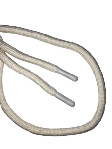 Шнур с наконечником хлопковый 08мм круглый 135см цв.т.молочный(в упак.50шт)