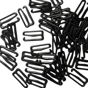 Крючок бельевой пластиковый 18мм цв.черный(в упак.2000шт)