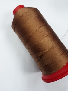 1588 Нитки высокопрочные 20/3 POLYART 100% полиэстер 1500м цв.горчичный(в упак.10шт)